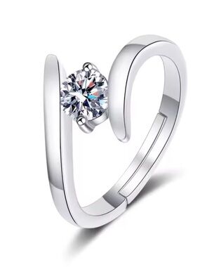 Silver Heart-Style Solitaire Ring with Clear Stone - size 7-9 (adjustable)